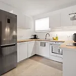 Apartment Beautiful Beachfront 2-bed In Playa Bella - Rdr501 Estepona